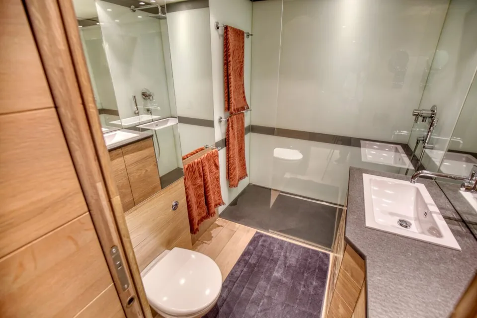 2,5 locali di prestigio con caminetto - 62 m² ristrutturato e ampio balcone! – foto 6 di 18