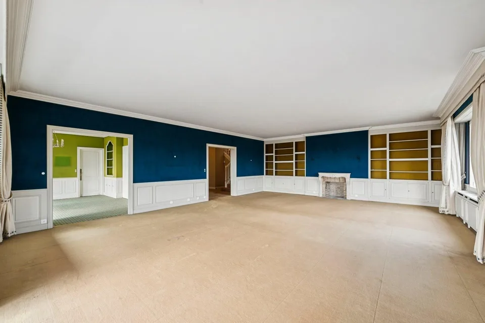 Außerhalb des Marktes | Außergewöhnliches Dachgeschoss in Florissant