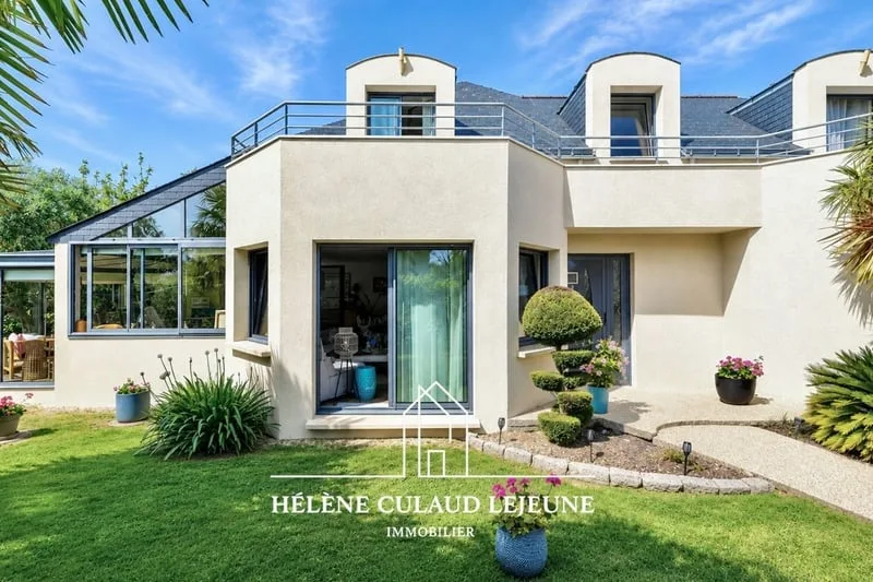 Casa Contemporanea - 157 m² - SAINT AVÉ