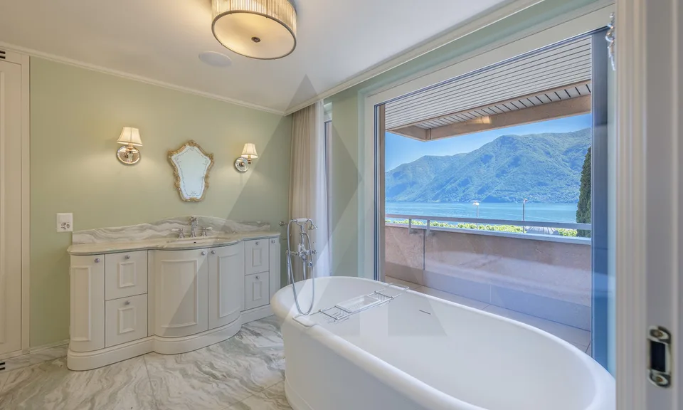 RESIDENZA FRONTE LAGO CON GIARDINO PRIVATO NEL CENTRO DI LUGANO – Foto 11 von 13