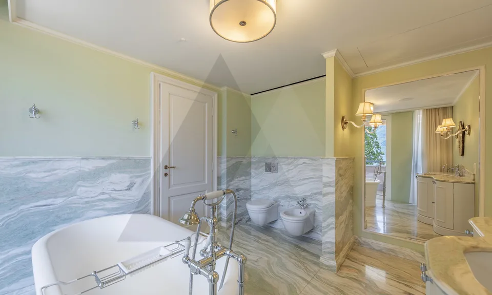 RESIDENZA FRONTE LAGO CON GIARDINO PRIVATO NEL CENTRO DI LUGANO – Foto 12 von 13