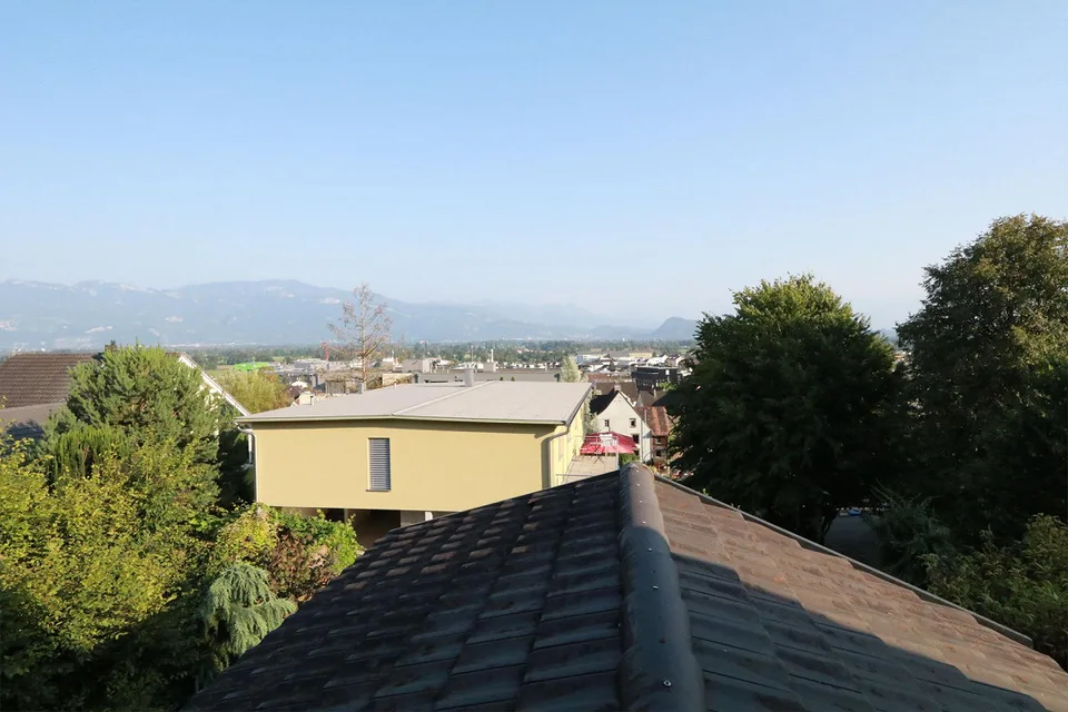 Charmant maison de famille de 6,5 pièces avec vue à Rebstein – photo 12 sur 18