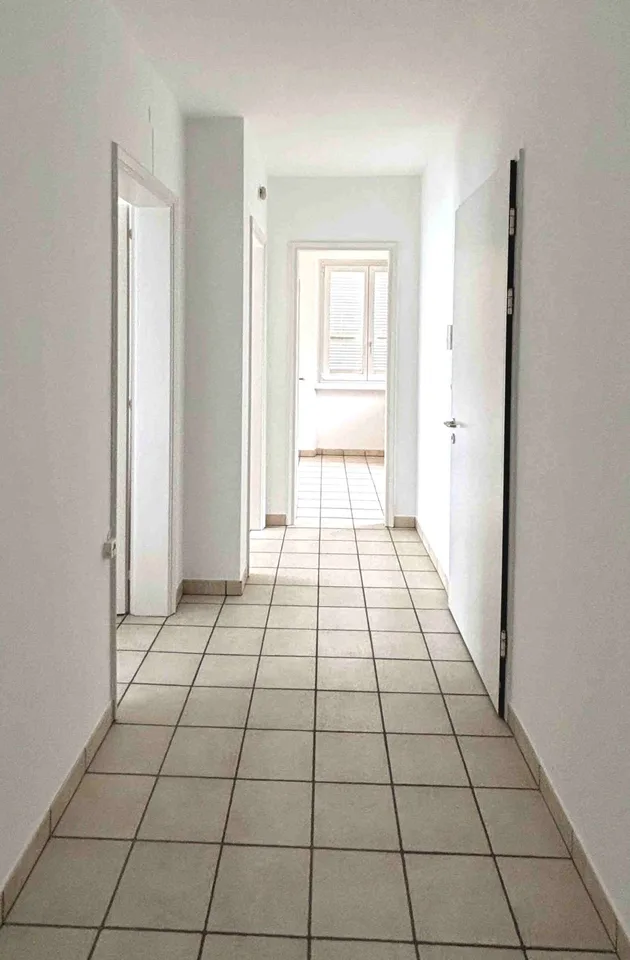 Zweifamilienhaus, gut renoviert, zwei Schritte vom Zentrum entfernt – Foto 11 von 14