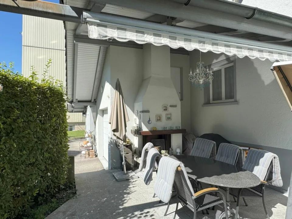 Living and working under one roof - your new home with commercial potential