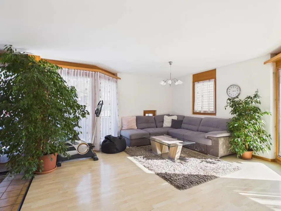 12 Zimmer Mehrfamilienhaus in Fiesch – Foto 9 von 15