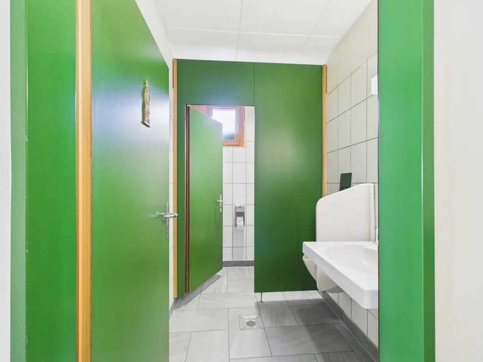 12 Zimmer Mehrfamilienhaus in Fiesch – Foto 12 von 15