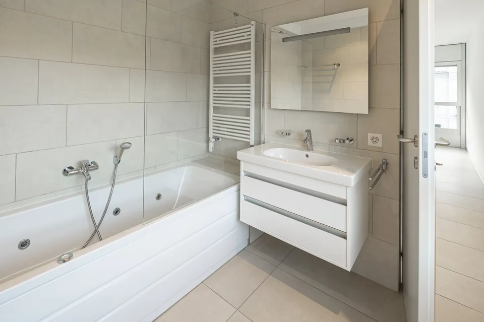 Lusso e comfort in posizione privilegiata! Luxus und Komfort in Top-La – foto 6 di 6