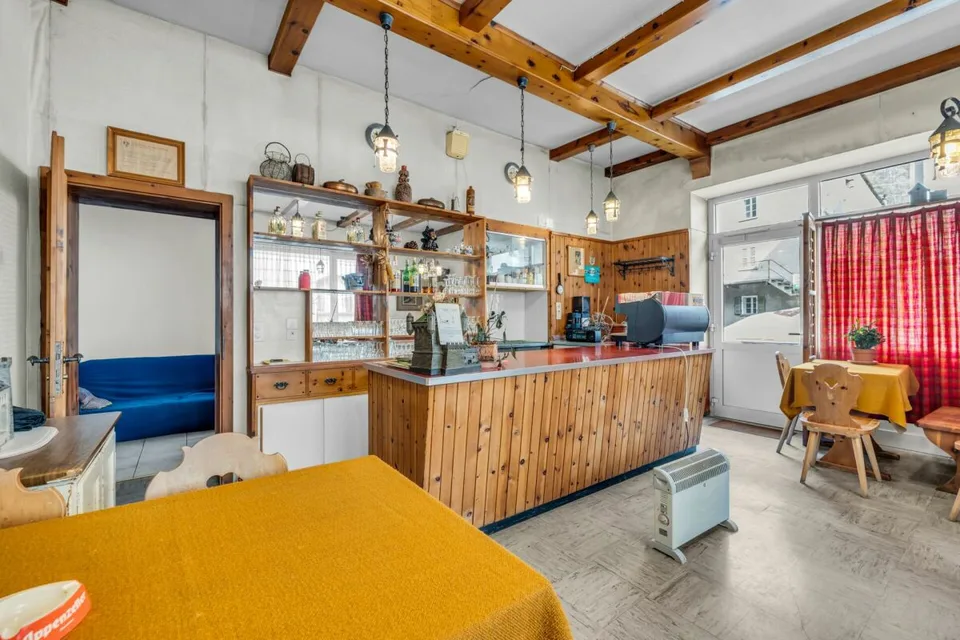Bâtiment historique commercial et résidentiel
