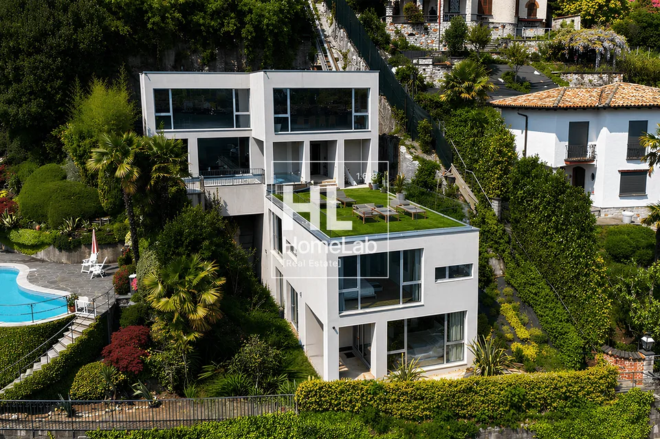 VILLA MODERNA CON PRESTIGIOSA VISTA LAGO – foto 13 di 14