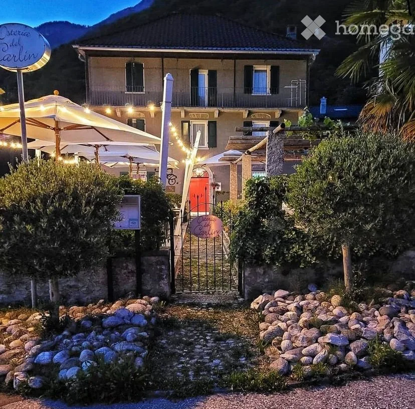 Vente d'immobilier de revenu, 6 chambres avec restaurant