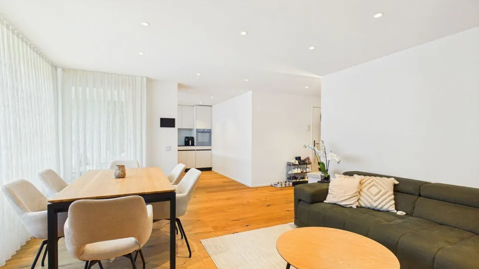 Moderner 4.5-Zimmer-Wohntraum in Baar