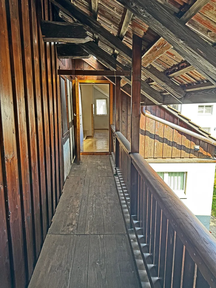 Maison avec grange et maison unifamiliale