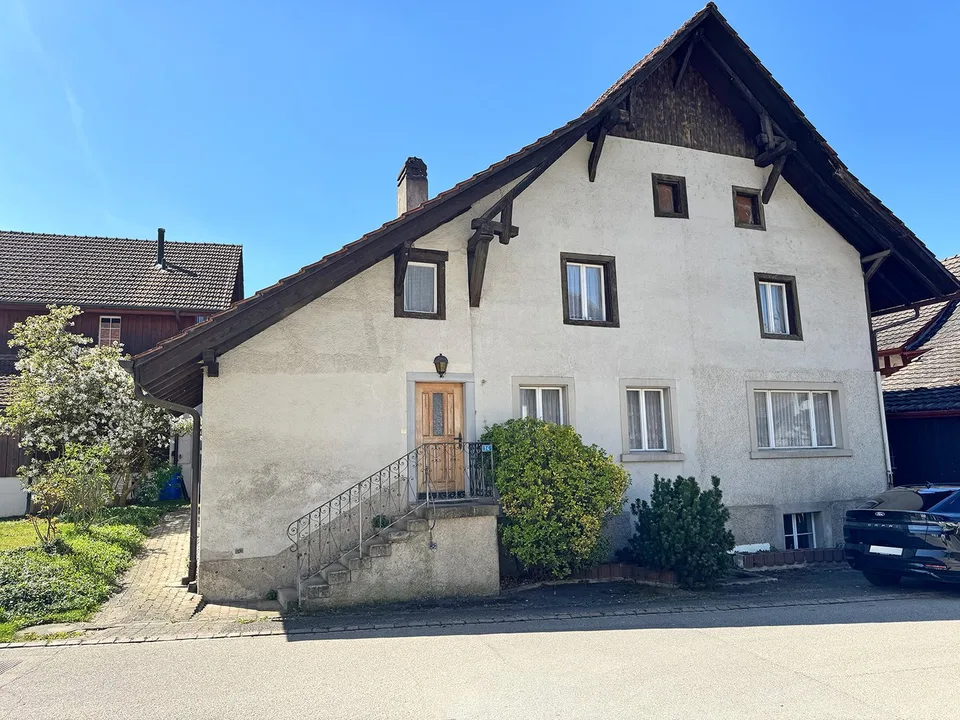 Maison avec grange et maison unifamiliale