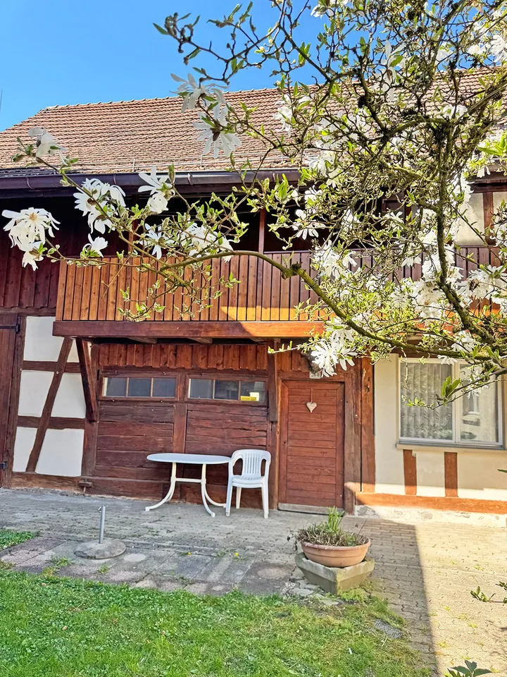 Maison avec grange et maison unifamiliale