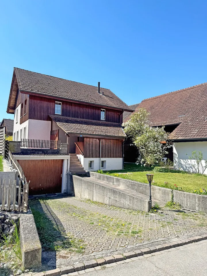 Wohnhaus mit Scheune und Einfamilienhaus – Foto 10 von 12