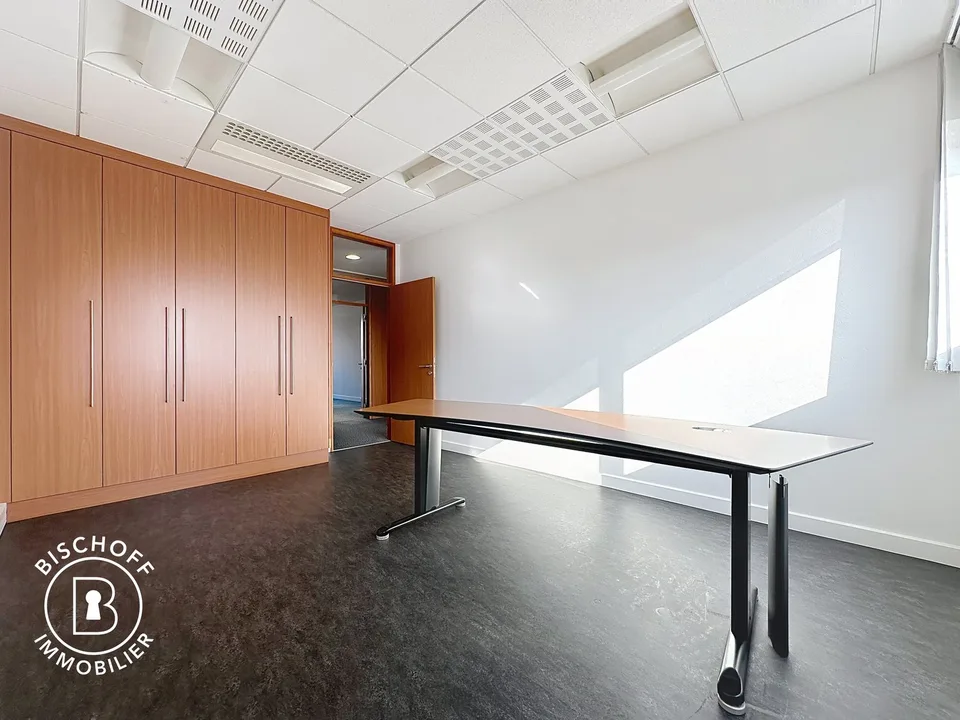 Moderne Bürofläche im Herzen von Saint-Louis – Foto 6 von 20