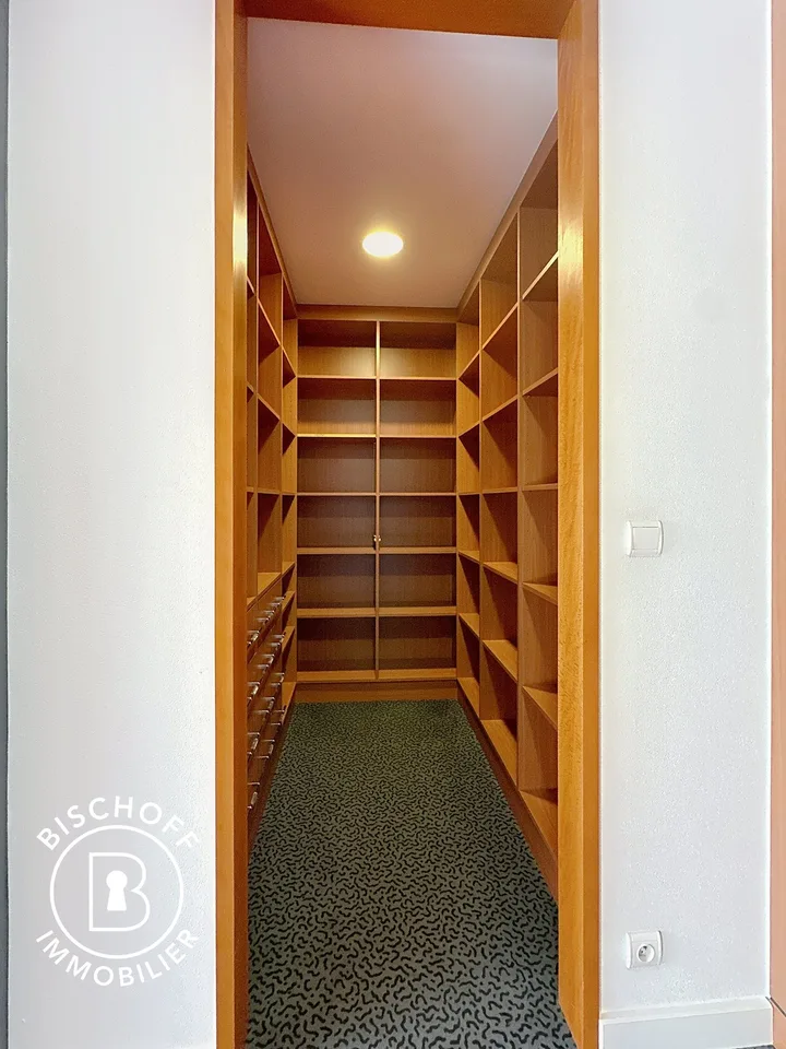 Moderne Bürofläche im Herzen von Saint-Louis – Foto 9 von 20