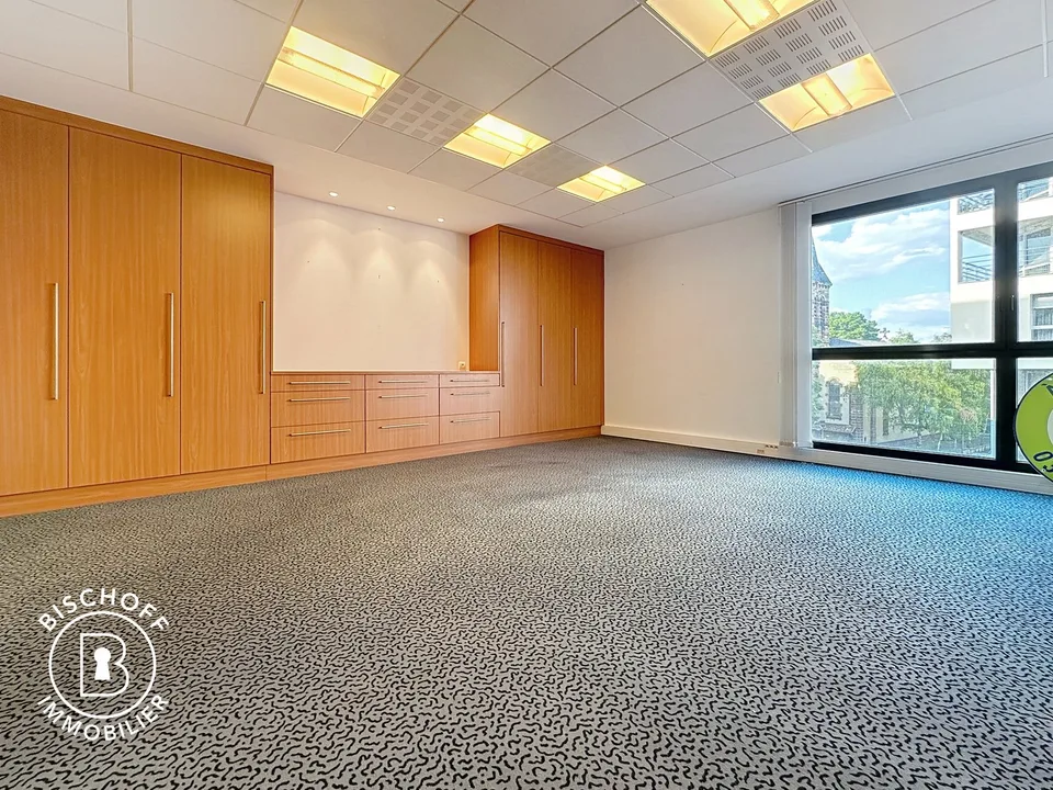 Moderne Bürofläche im Herzen von Saint-Louis – Foto 8 von 20