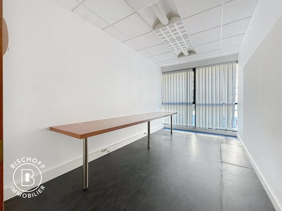 Moderne Bürofläche im Herzen von Saint-Louis – Foto 16 von 20