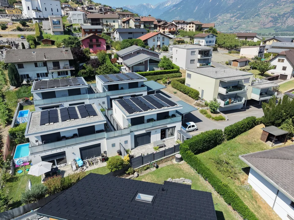 Casa familiare moderna di 5.5 locali a Saxon – Vista panoramica sulle montagne