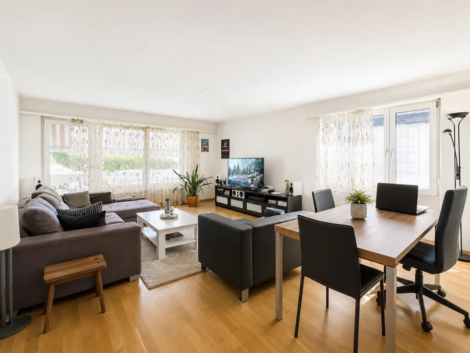 Posizione tranquilla, balcone e garage