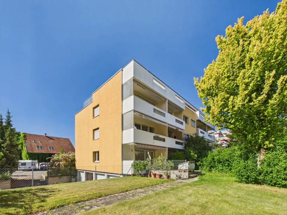 RUHIGE LAGE, BALKON UND GARAGE