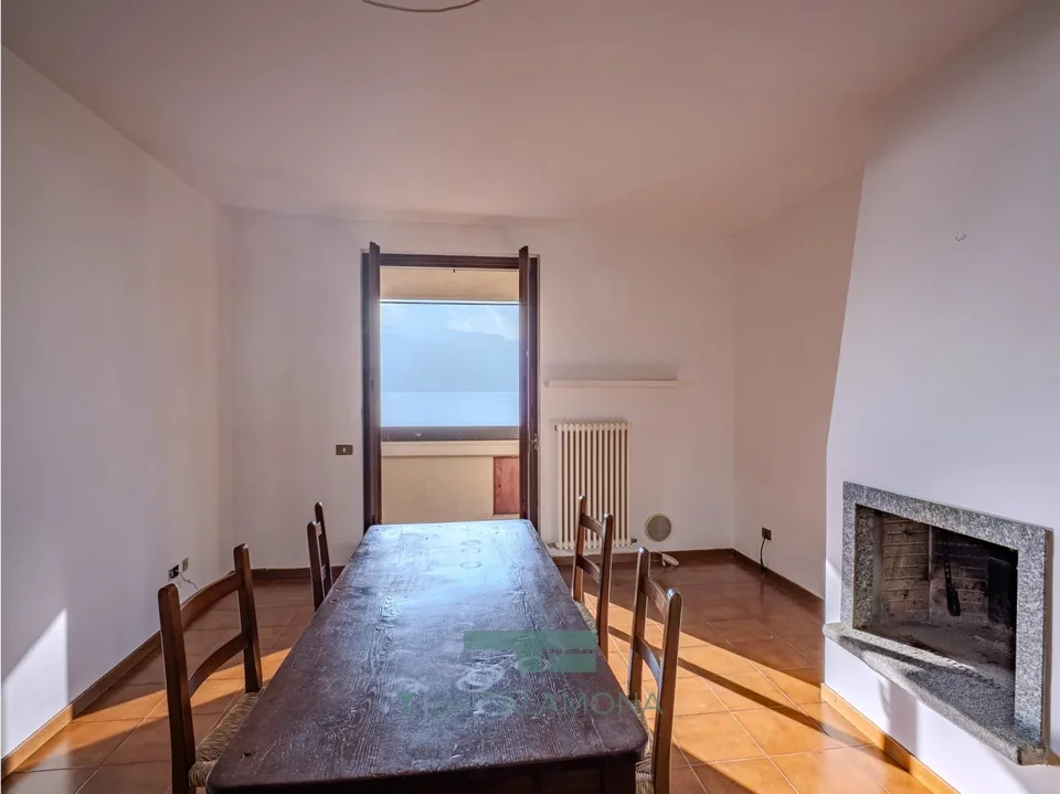 Studio-Apartment mit Garten und Balkon mit Seeblick in Cerro, Laveno Mombello