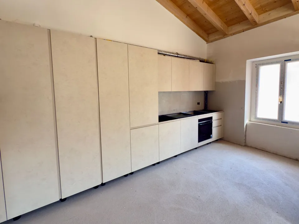 Residenza Sorriso : appartement en attique de 2,5 pièces