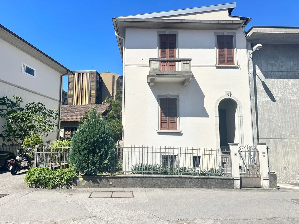 Spacious Family Home with Private Garden in a Quiet Residential Area of Chiasso