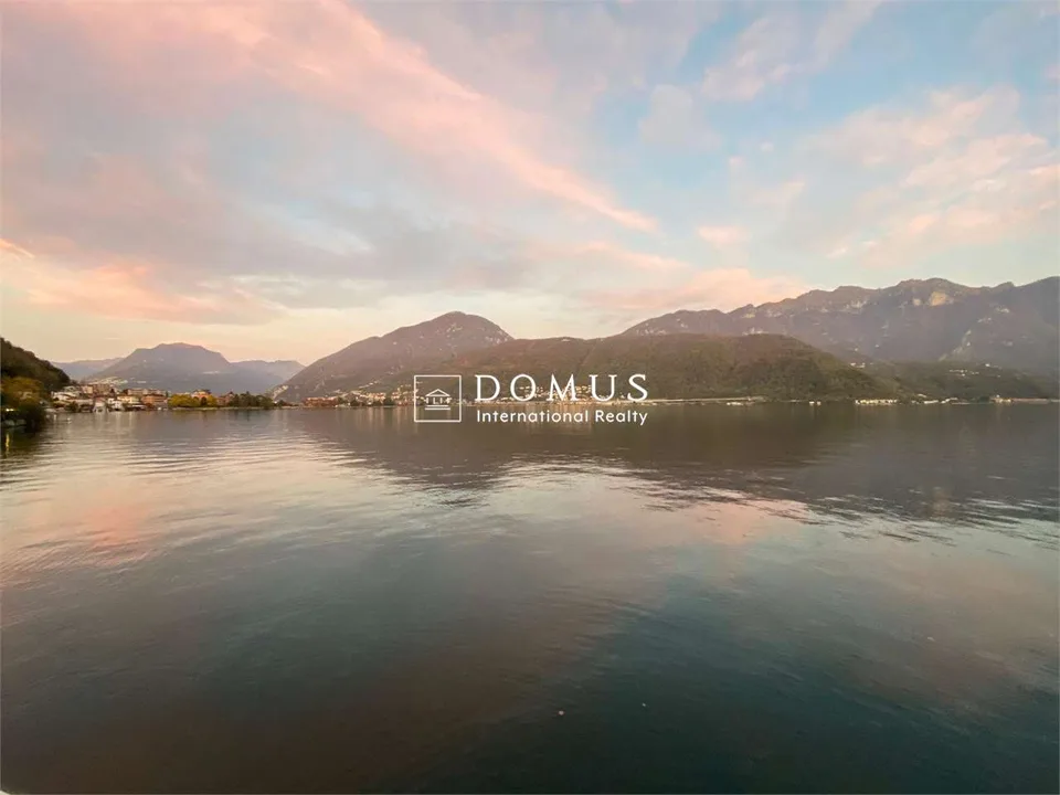 Wunderschöne Villa direkt am Wasser