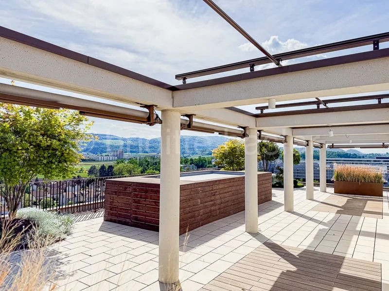 Exklusive Maisonette-Einheit mit hochwertigem Innenausbau und traumhafter Panoramaaussicht
