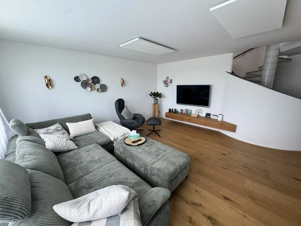 Maison unifamiliale de 5 pièces avec jardin et vue lointaine