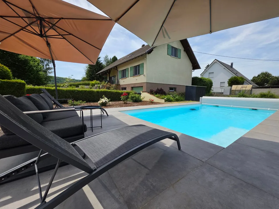 Spacieuse maison rénovée avec 5 chambres sur 18 ares