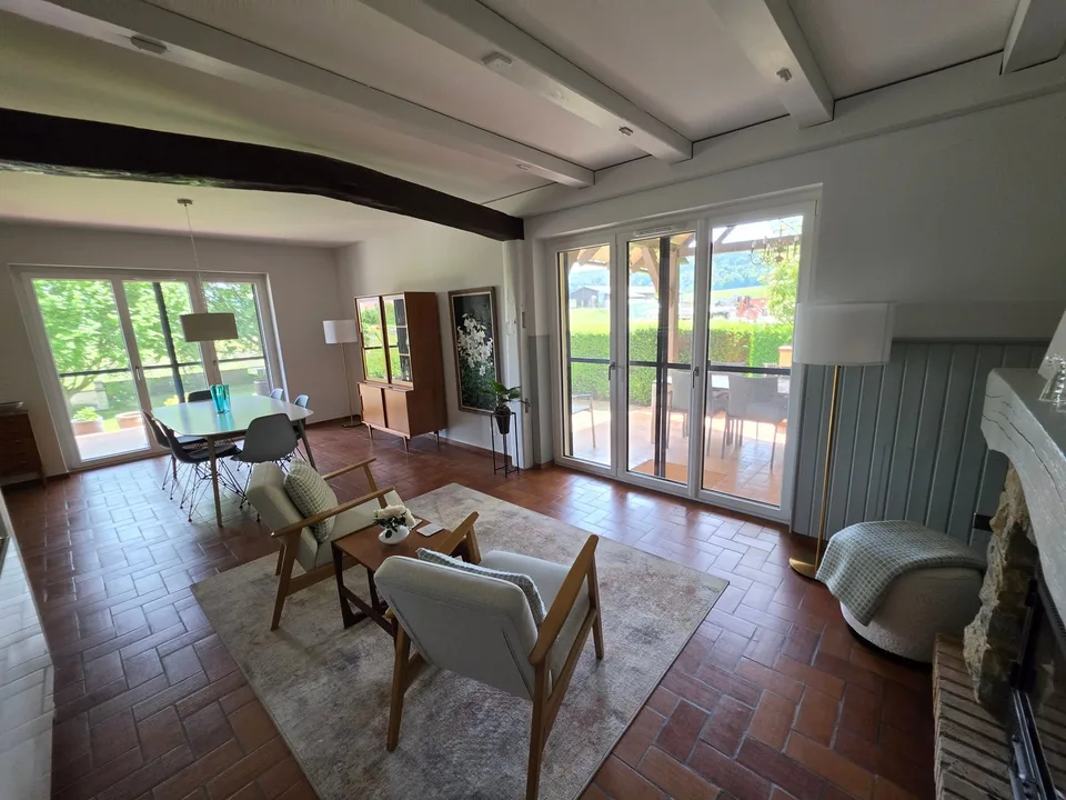 Spacieuse maison rénovée avec 5 chambres sur 18 ares