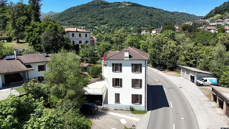 Affascinante Casa Plurifamiliare
