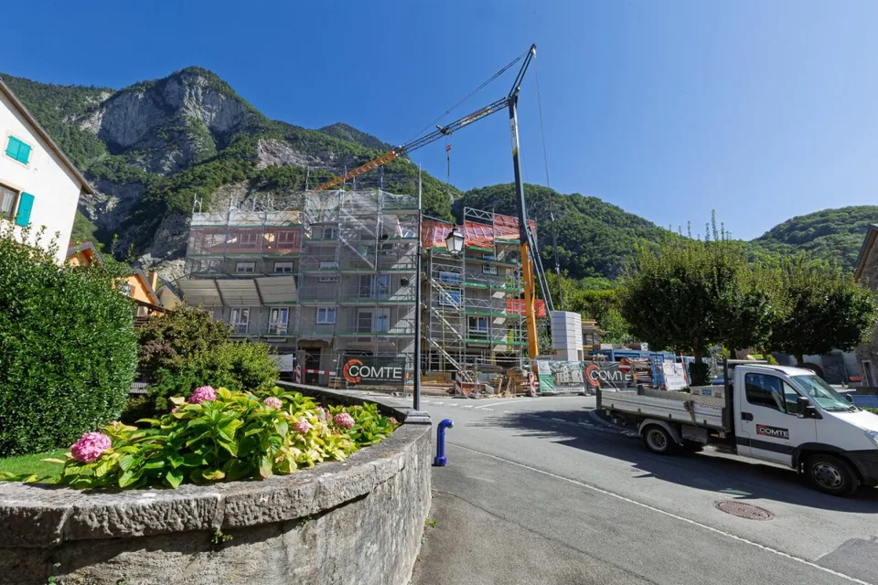 Available soon: brand new, garden and Dents du Midi! – photo 12 of 19