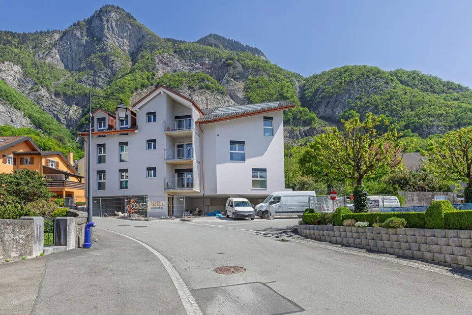 3,5p. tout neuf  jardin et Dents du Midi !
