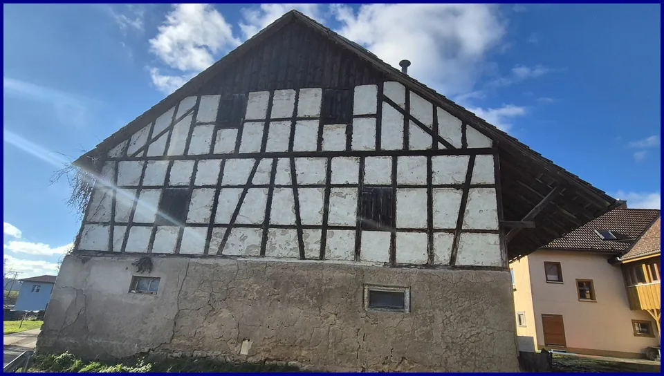 Stühlingen-Blumegg Doppelhaushälfte -Sanierungsobjekt – Foto 6 von 13