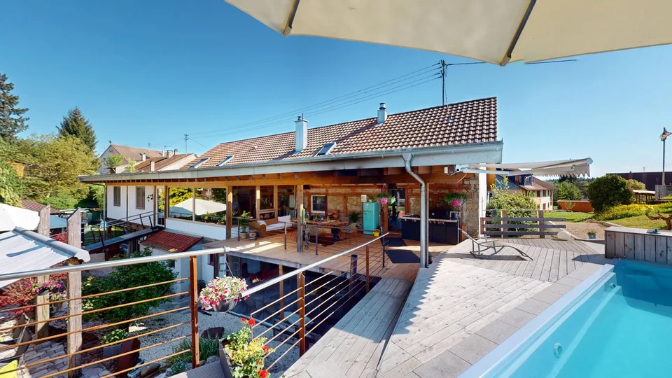 Casa colonica ristrutturata con un fascino speciale e molti punti di forza come un allevamento di cavalli, piscina, ecc. – foto 6 di 14