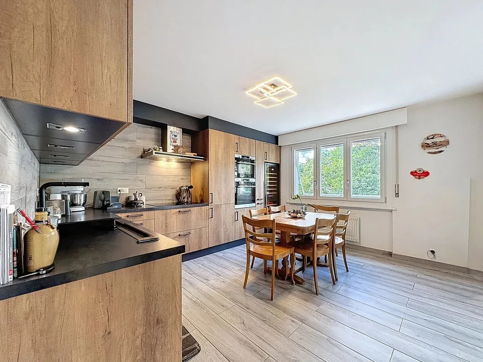 Geräumige 4.5-Zimmer-Wohnung komplett renoviert ohne Vis-à-vis