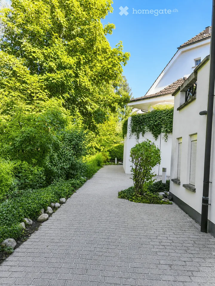 Doppeleinfamilienhaus in Dänikon ZH