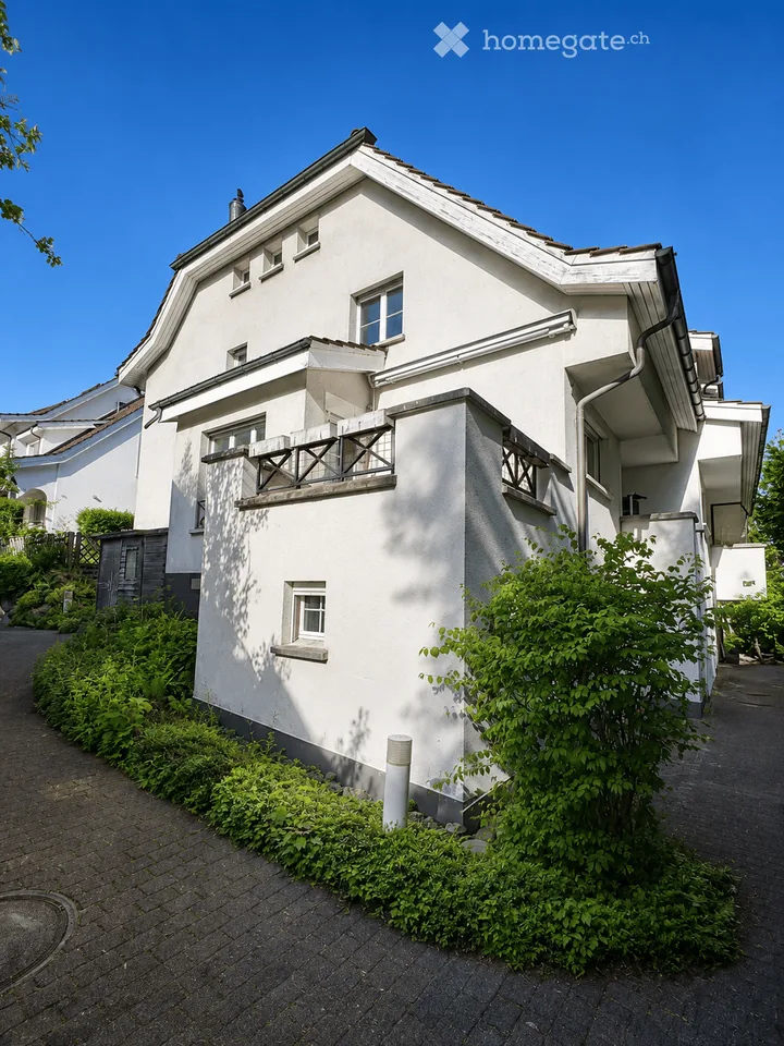 Doppeleinfamilienhaus in Dänikon ZH