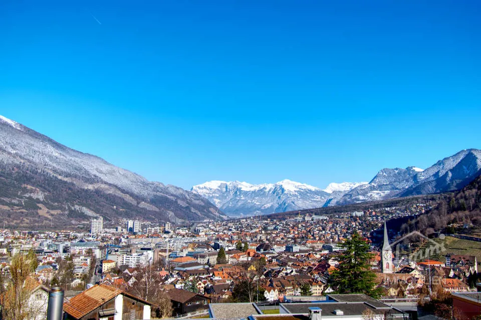 Erschlossenes Bauland mit Bergpanorama in Chur