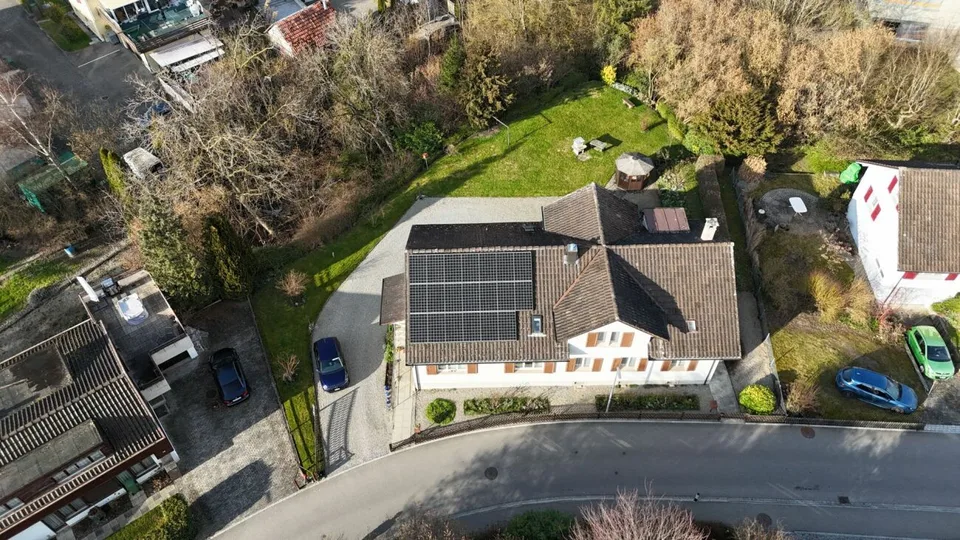 Casa a due generazioni affascinante nel quartiere popolare di Emmishofen