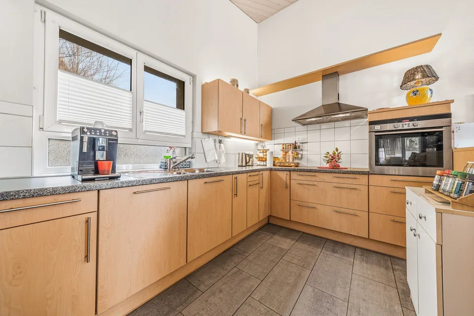 Mixed Rental Building – photo 7 of 12