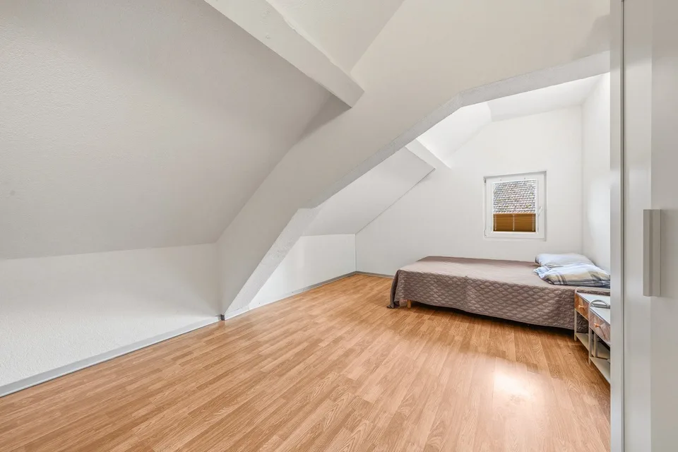 Mixed Rental Building – photo 6 of 12