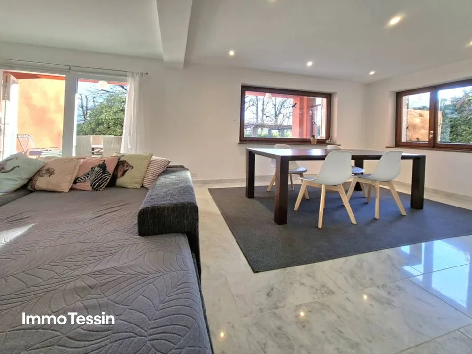 Locarno Monti: Grosse EG Wohnung an top Lage mit 400 m2 grossem privatem Garten – Foto 10 von 13