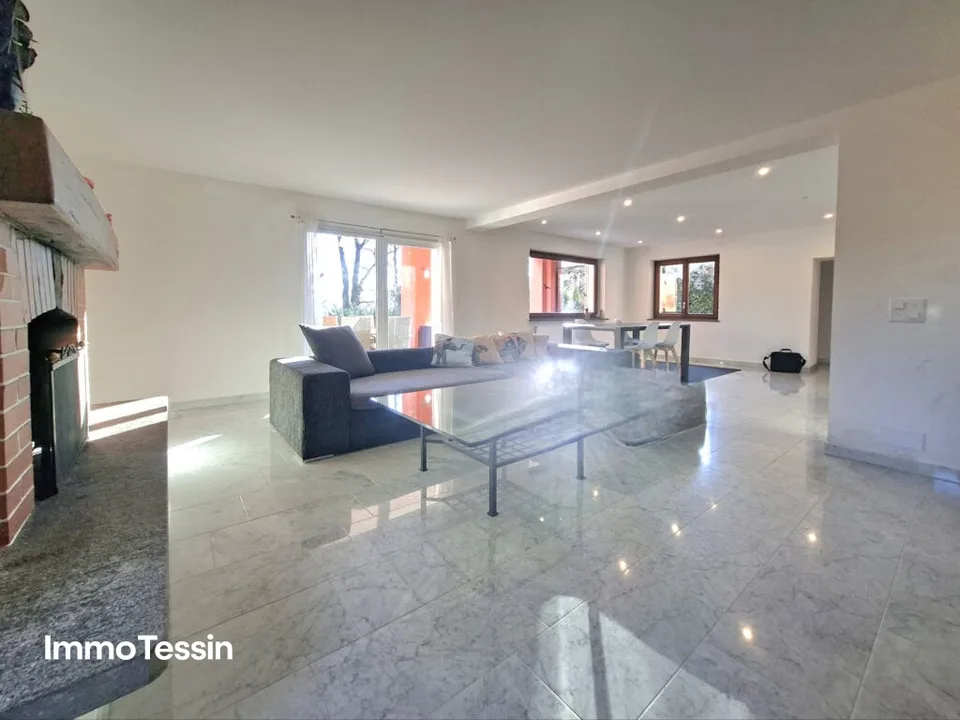 Locarno Monti: Grosse EG Wohnung an top Lage mit 400 m2 grossem privatem Garten – Foto 9 von 13