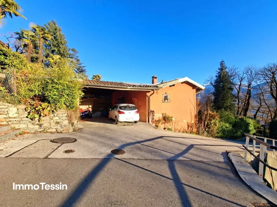 Locarno Monti : Grand appartement au rez-de-chaussée dans un emplacement privilégié avec jardin privé de 400 m2