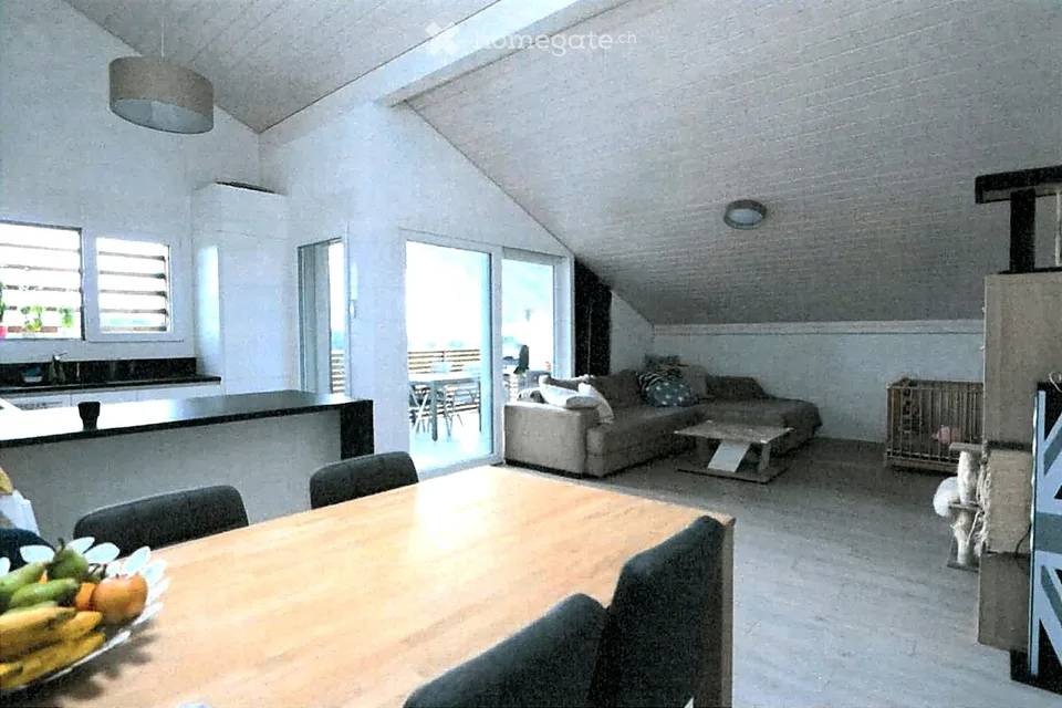 Plendide appartement de 4,5 pièces 106 m2 + galetas